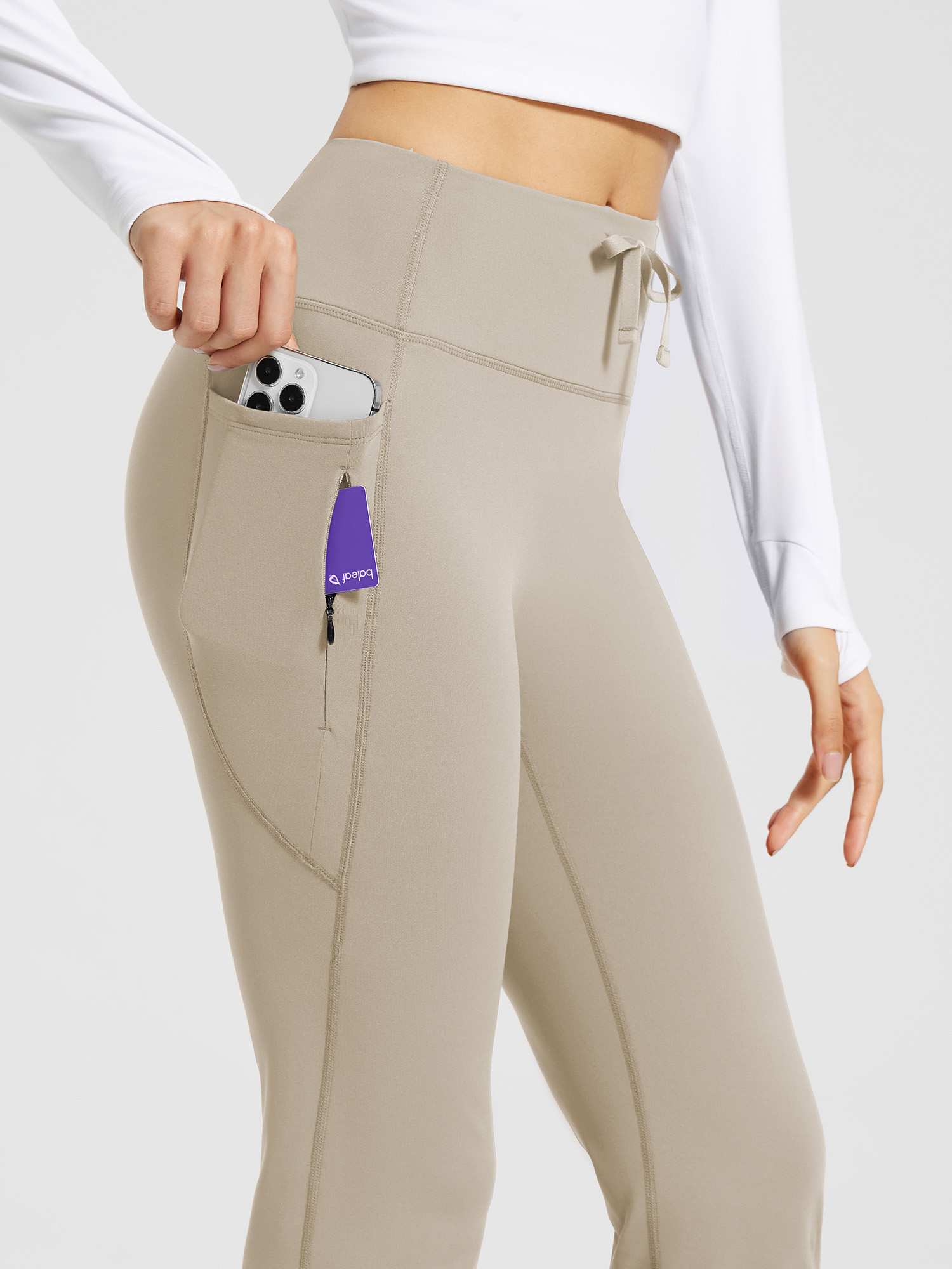 #color_Khaki